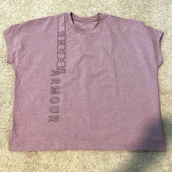 Under Armour Loose Crop top​ - Picture 1 of 3
